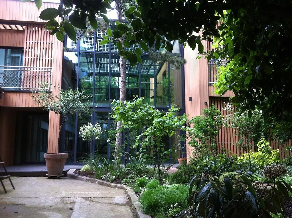 Eden Bed & Breakfast 3*