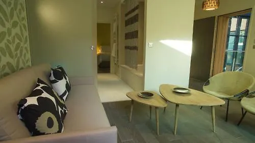 Eden Bed & Breakfast Paris